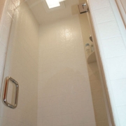 single_door_with_curved_top_